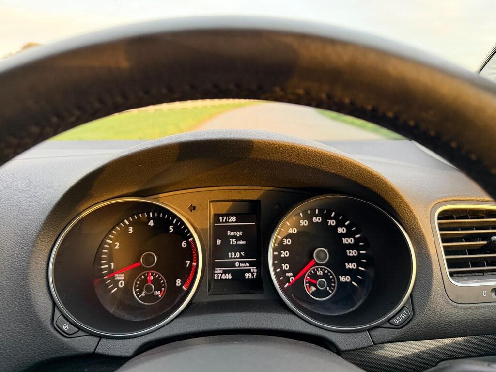 Used Volkswagen Golf 2011 for sale - 76440079: Photo 15