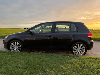 Used Volkswagen Golf 2011 for sale - 76440079: Photo