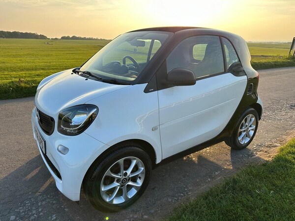 Used smart fortwo 2016 for sale - 76257586: Photo 2