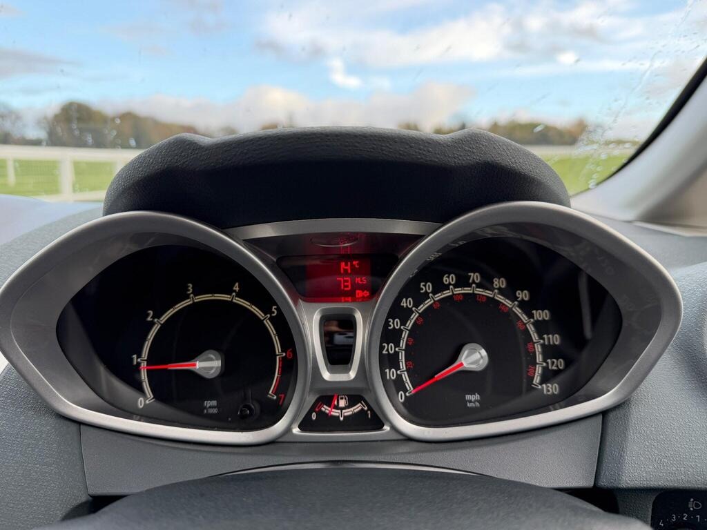 Used Ford Fiesta 2011 for sale - 76454797: Photo 17