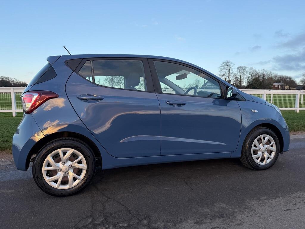 Used Hyundai i10 2017 for sale - 77221073: Photo 14
