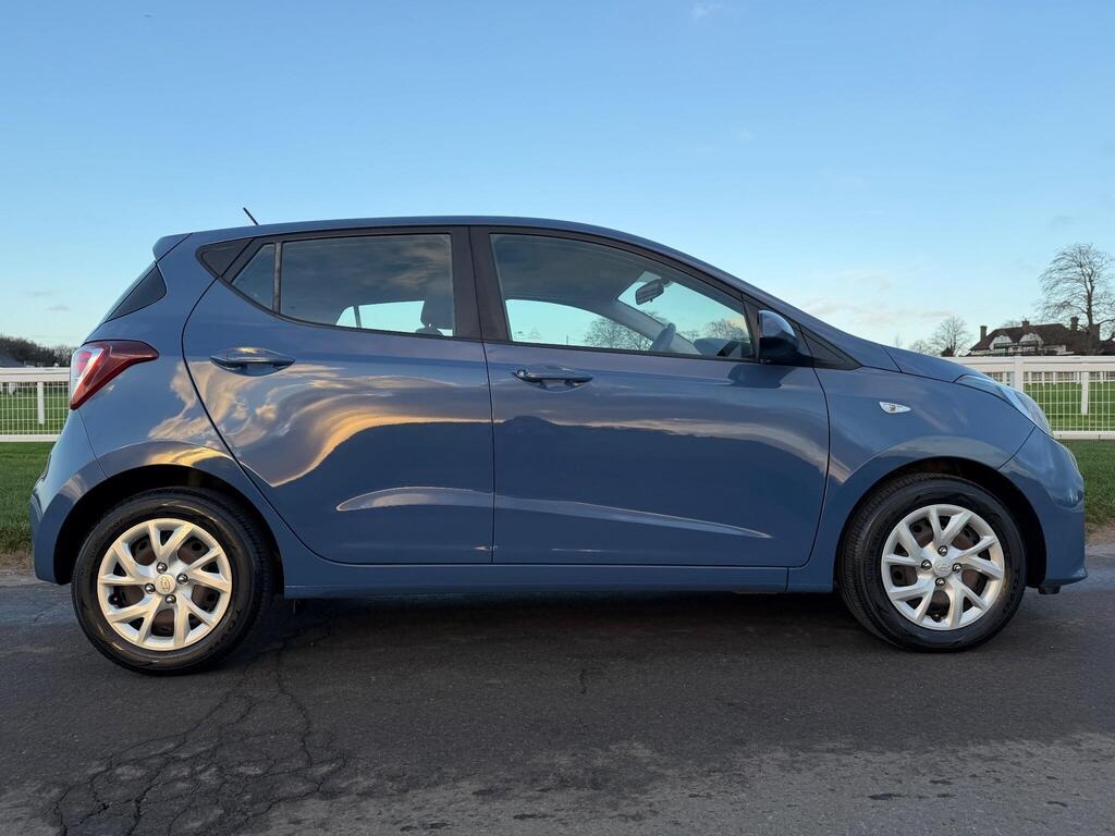 Used Hyundai i10 2017 for sale - 77221073: Photo 15