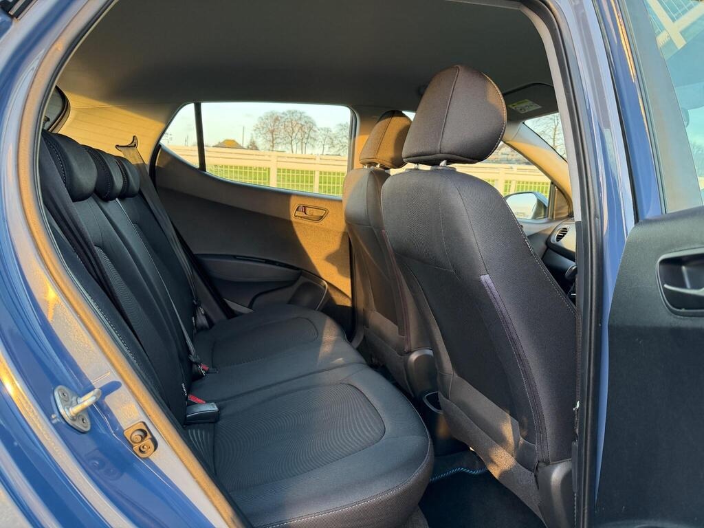 Used Hyundai i10 2017 for sale - 77221073: Photo 32