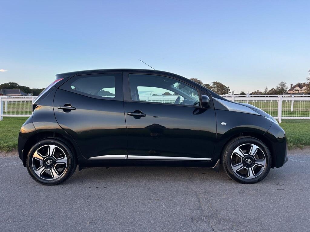 Used Toyota AYGO 2015 for sale - 76187298: Photo 10