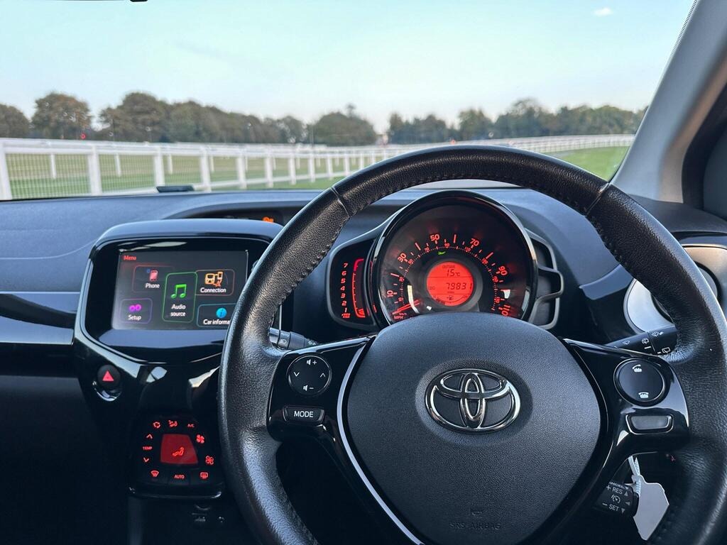 Used Toyota AYGO 2015 for sale - 76187298: Photo 17