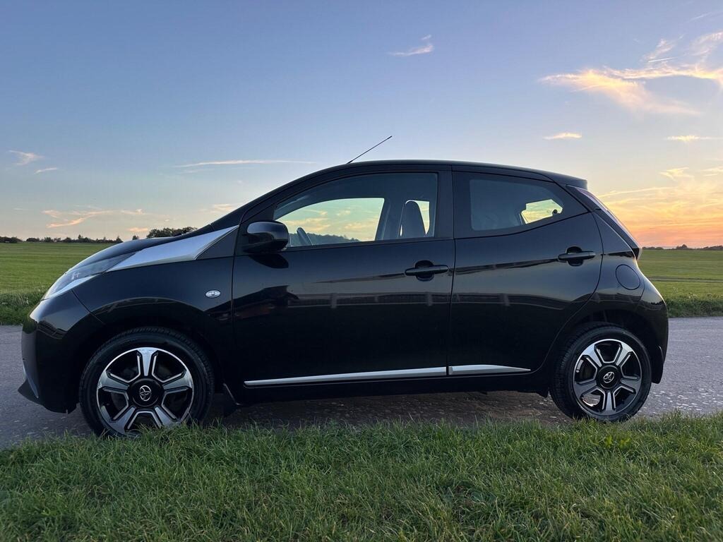Used Toyota AYGO 2015 for sale - 76187298: Photo 3