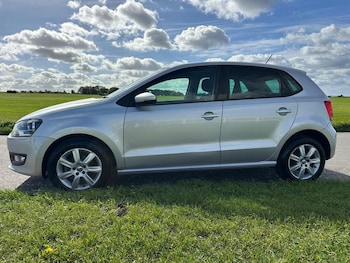 Used Volkswagen Polo 2013 for sale - 76186425: Photo 3