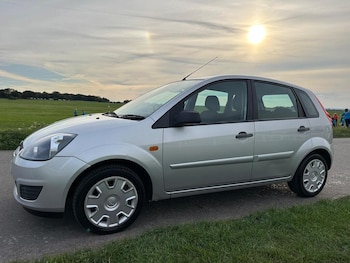 Used Ford Fiesta 2007 for sale - 76171604: Photo 2