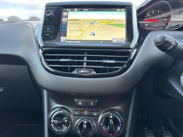 Used Peugeot 208 2014 for sale - 76185913: Photo 19