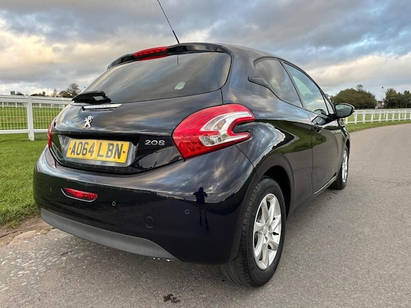 Used Peugeot 208 2014 for sale - 76185913: Photo 7