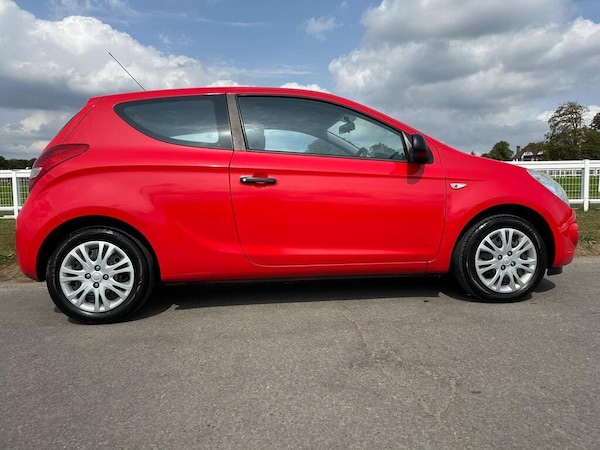Used Hyundai i20 2010 for sale - 75680021: Photo 11