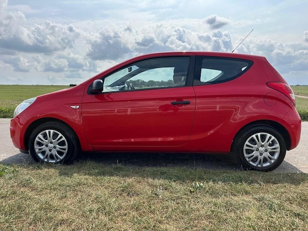 Used Hyundai i20 2010 for sale - 75680021: Photo 3