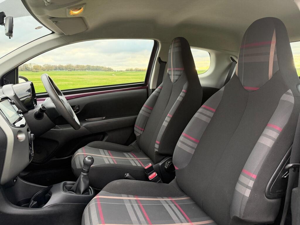 Used Peugeot 108 2015 for sale - 76864164: Photo 15