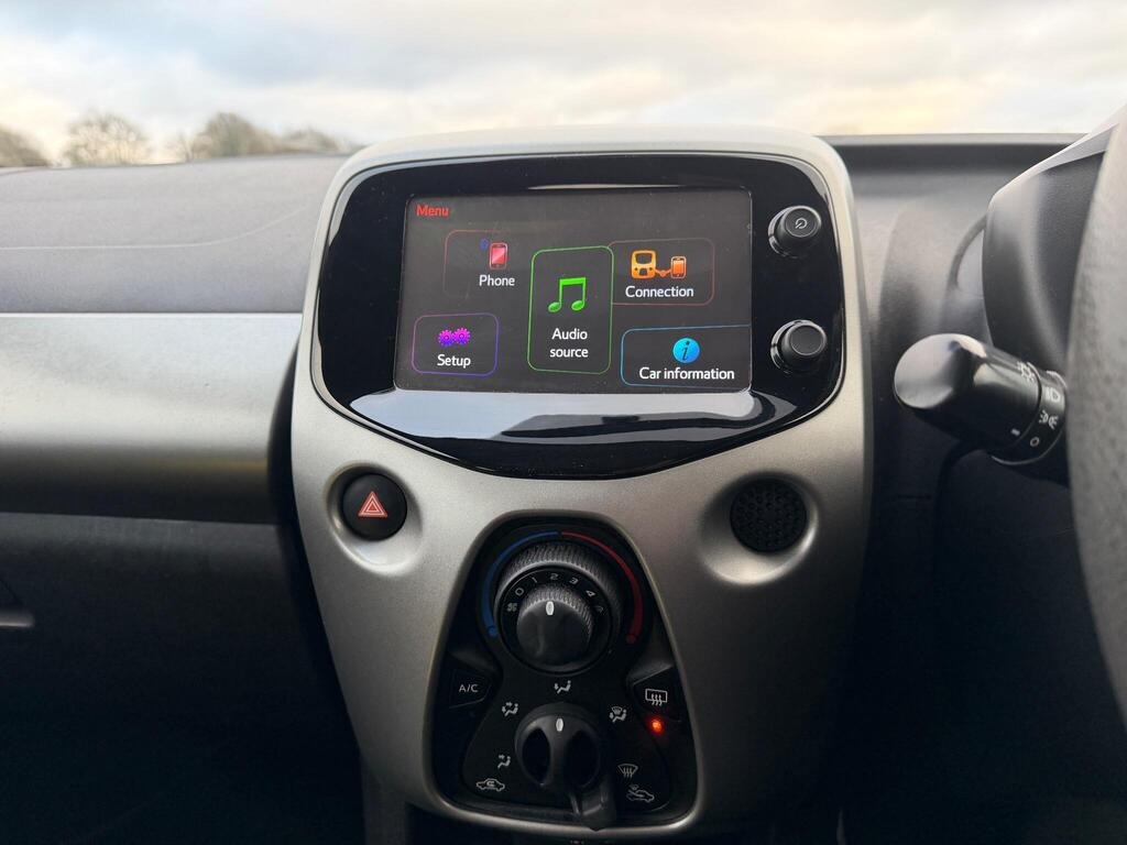 Used Peugeot 108 2015 for sale - 76864164: Photo 22