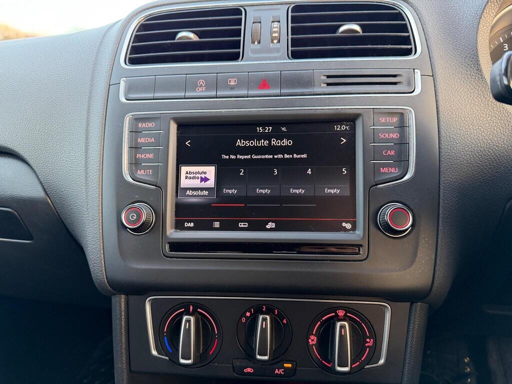 Used Volkswagen Polo 2014 for sale - 76940510: Photo 29