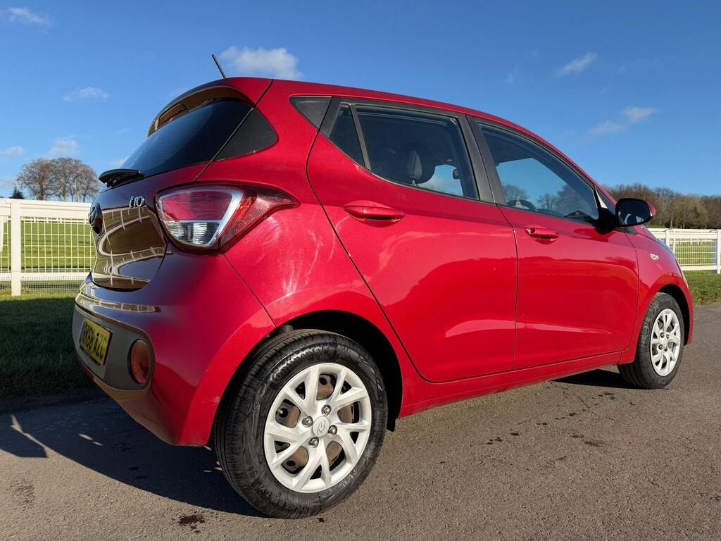 Used Hyundai i10 2018 for sale - 76864080: Photo 10