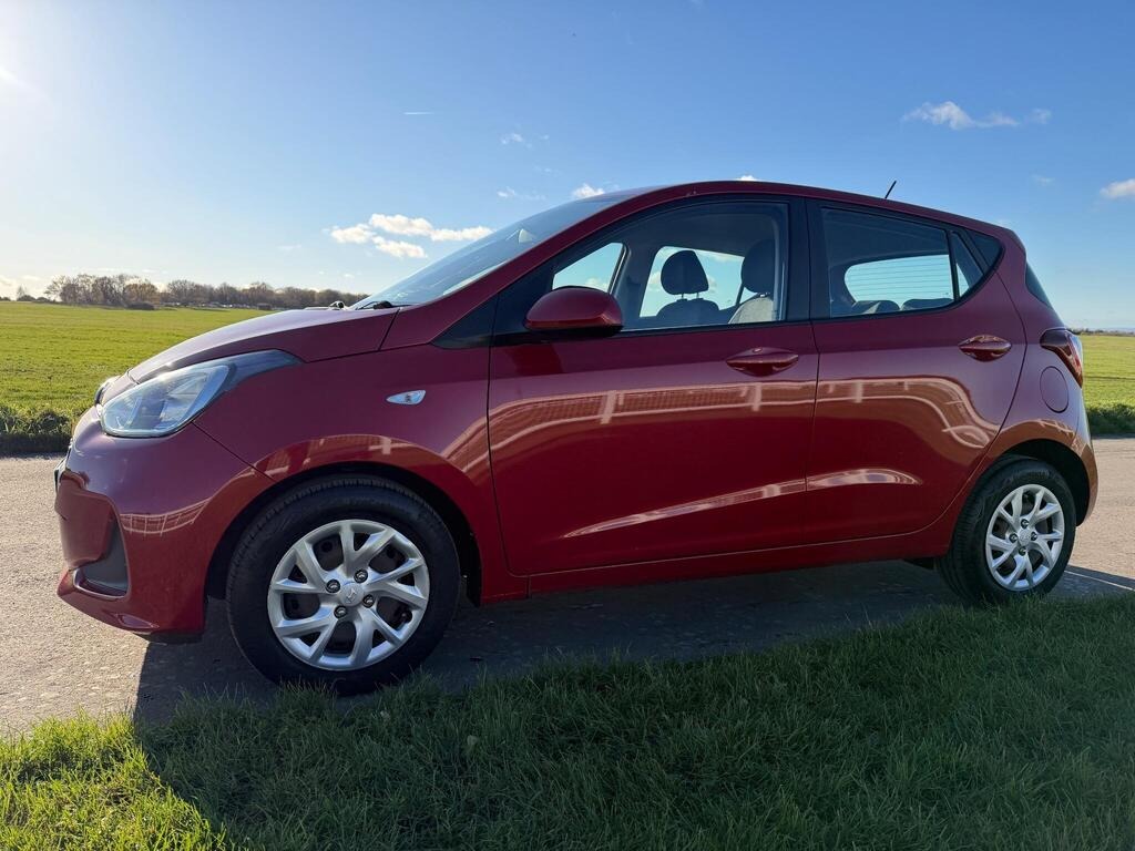 Used Hyundai i10 2018 for sale - 76864080: Photo 3