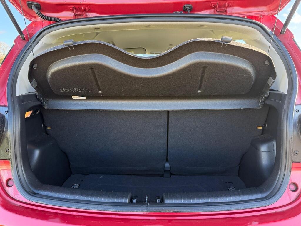 Used Hyundai i10 2018 for sale - 76864080: Photo 31