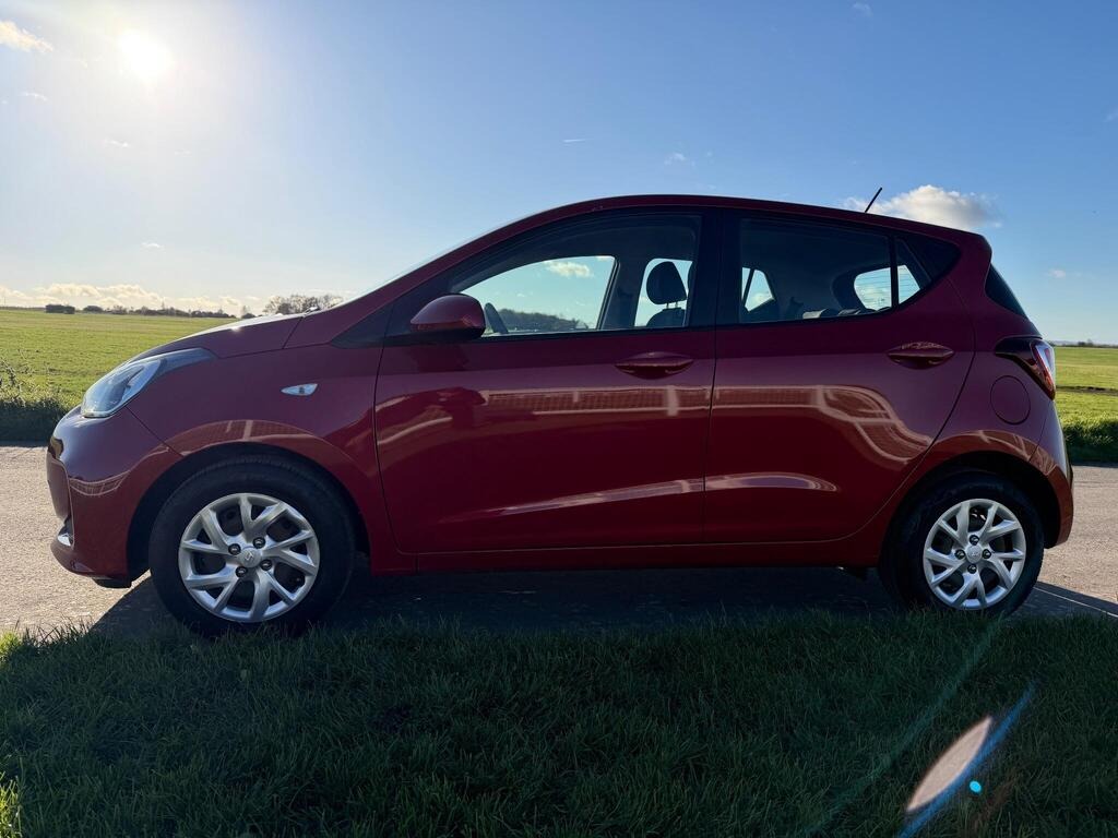 Used Hyundai i10 2018 for sale - 76864080: Photo 4