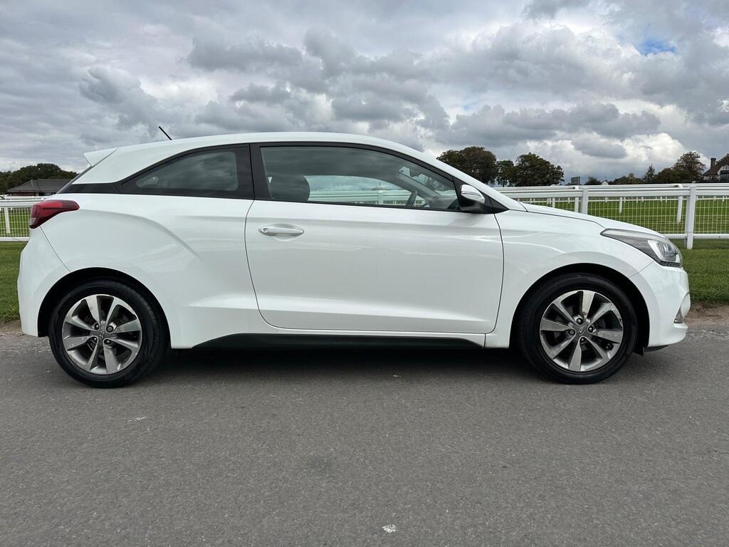 Used Hyundai i20 2015 for sale - 76171350: Photo 10