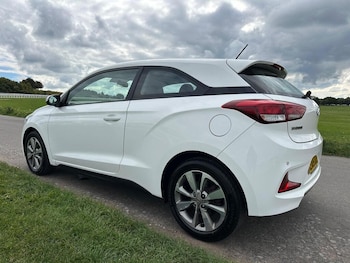 Used Hyundai i20 2015 for sale - 76171350: Photo 4
