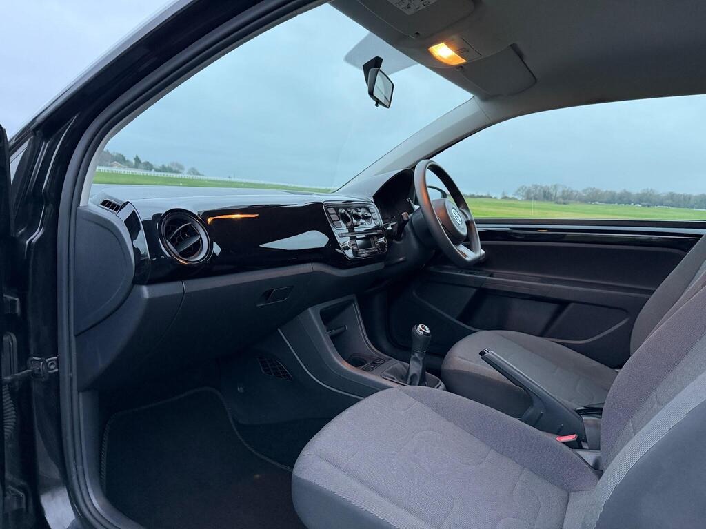 Used Volkswagen up! 2015 for sale - 77221059: Photo 25