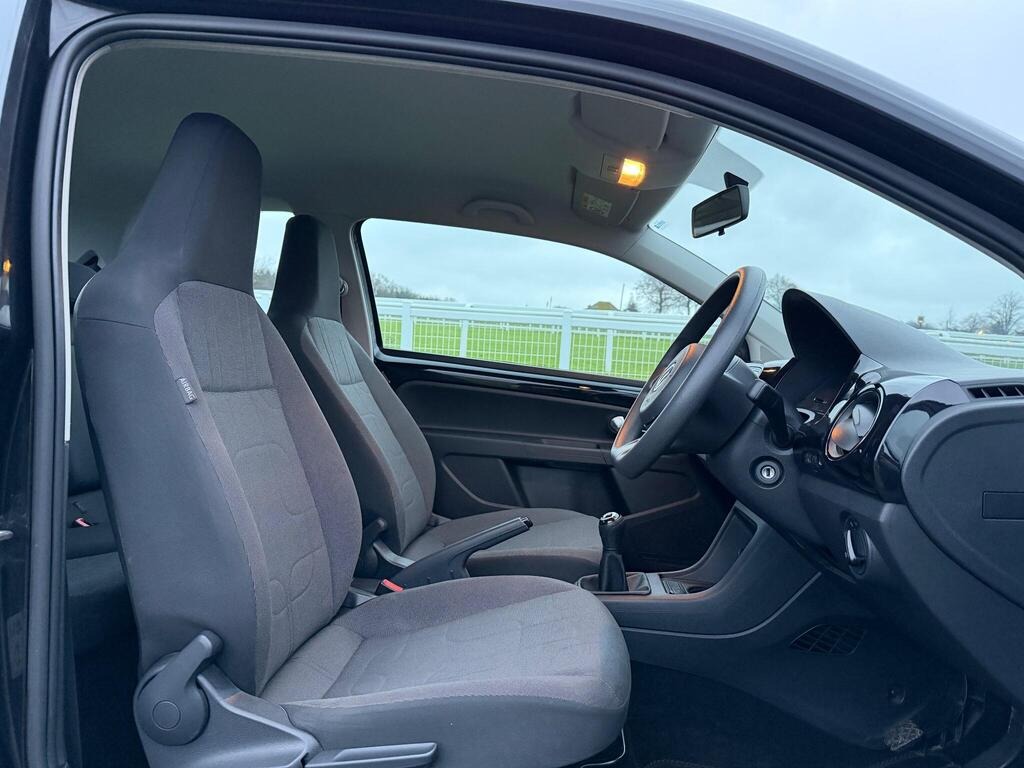 Used Volkswagen up! 2015 for sale - 77221059: Photo 26