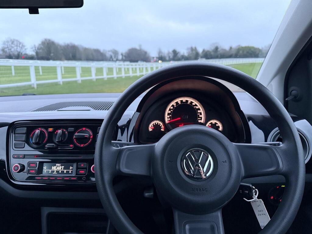 Used Volkswagen up! 2015 for sale - 77221059: Photo 29