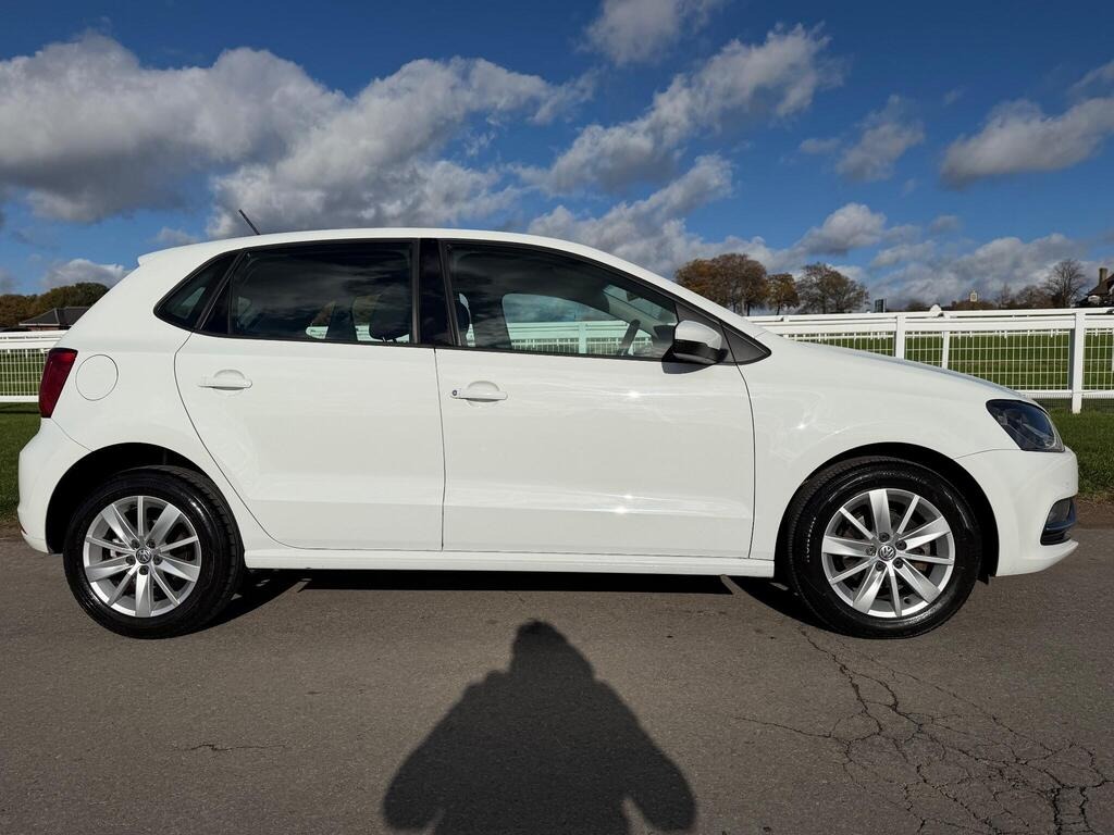 Used Volkswagen Polo 2015 for sale - 76471319: Photo 11