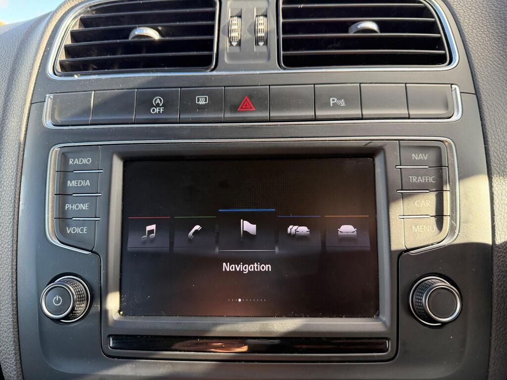 Used Volkswagen Polo 2015 for sale - 76471319: Photo 21