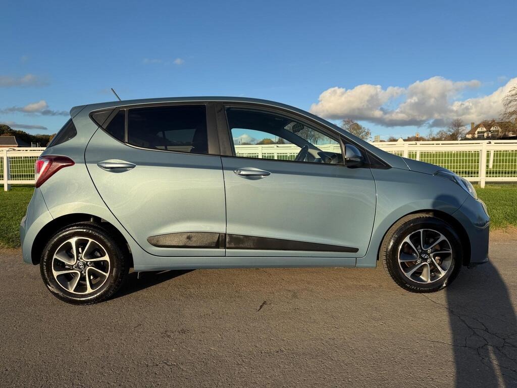 Used Hyundai i10 2017 for sale - 76960259: Photo 11