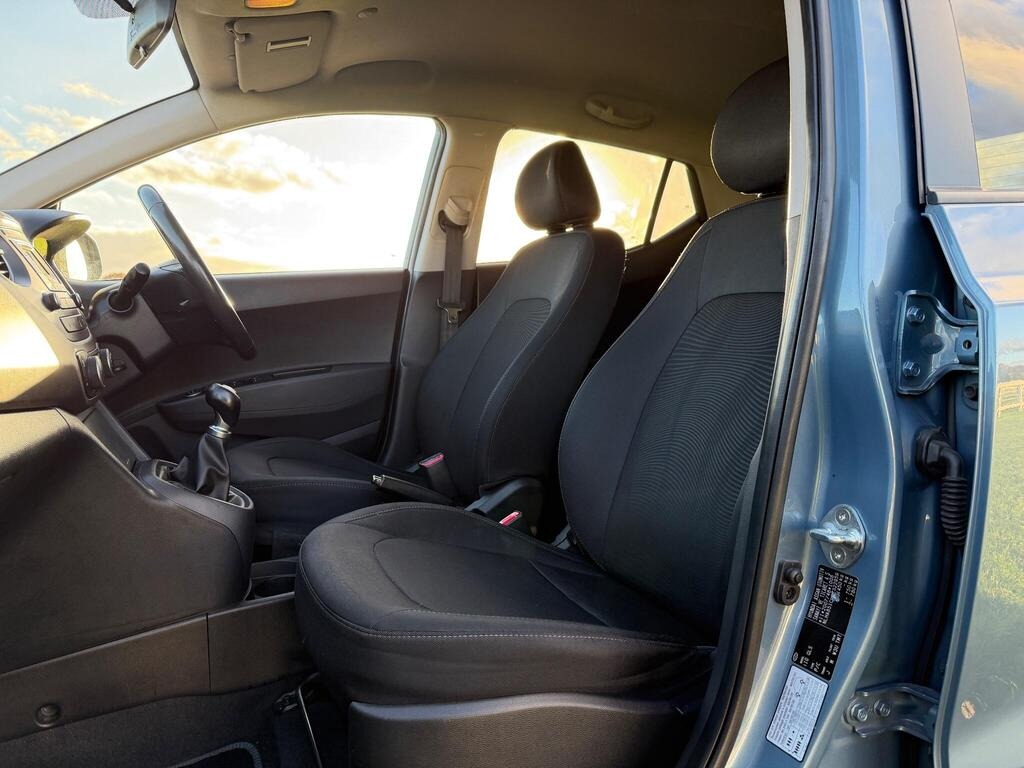 Used Hyundai i10 2017 for sale - 76960259: Photo 15