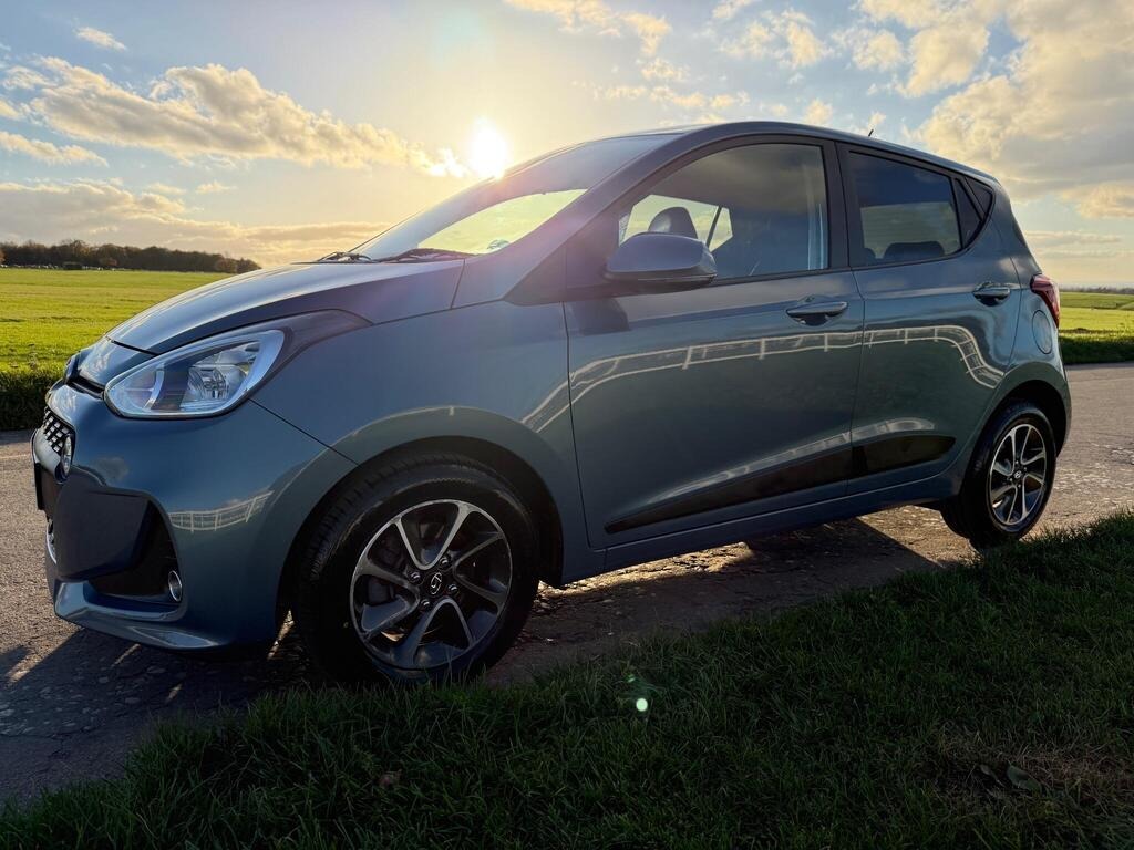 Used Hyundai i10 2017 for sale - 76960259: Photo 2