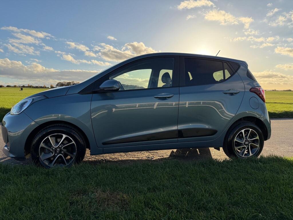 Used Hyundai i10 2017 for sale - 76960259: Photo 3