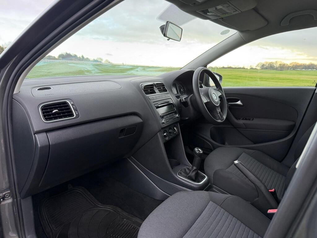 Used Volkswagen Polo 2010 for sale - 76864149: Photo 19