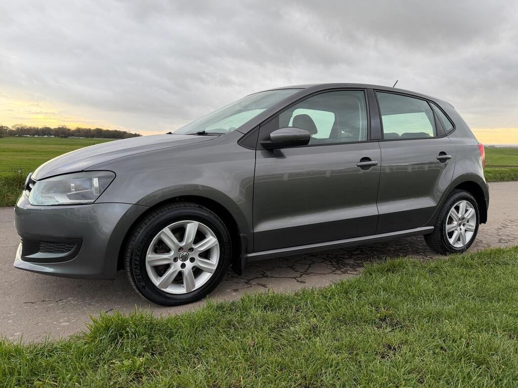 Used Volkswagen Polo 2010 for sale - 76864149: Photo 2