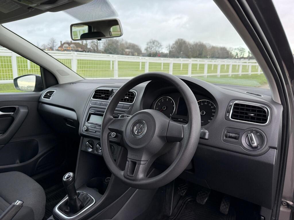 Used Volkswagen Polo 2010 for sale - 76864149: Photo 20