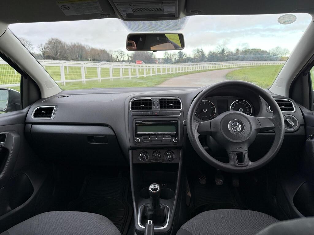 Used Volkswagen Polo 2010 for sale - 76864149: Photo 21