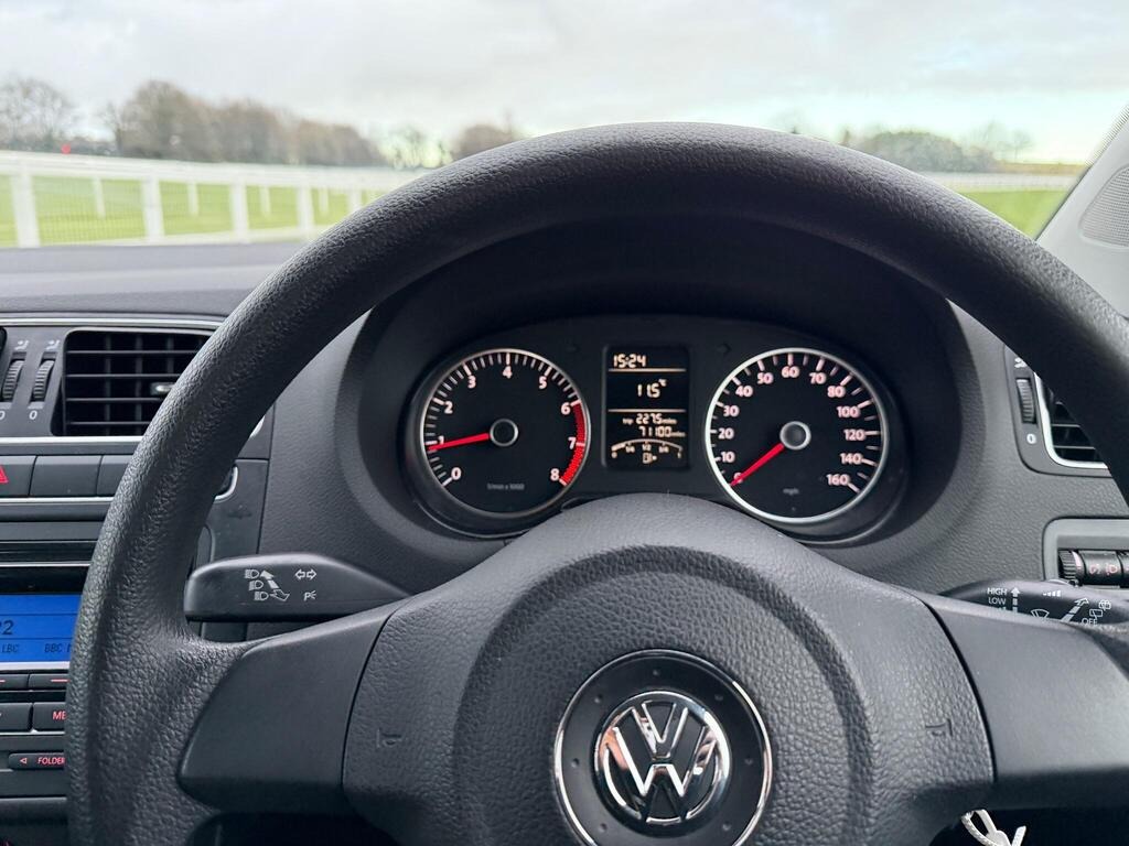 Used Volkswagen Polo 2010 for sale - 76864149: Photo 23