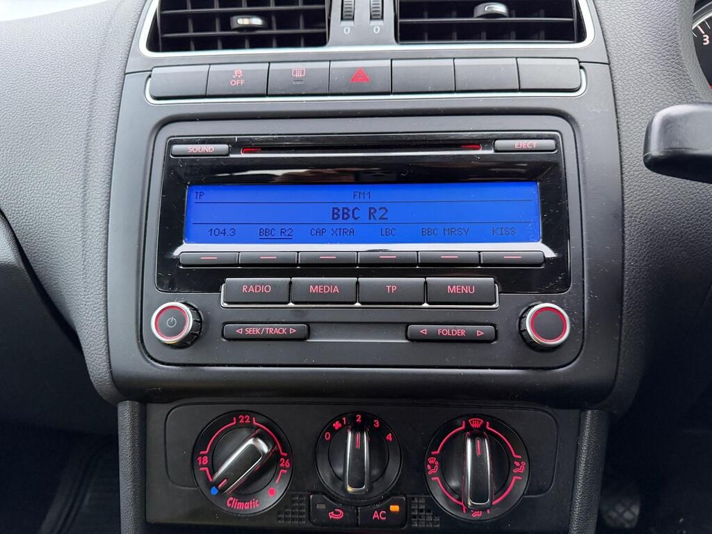 Used Volkswagen Polo 2010 for sale - 76864149: Photo 25