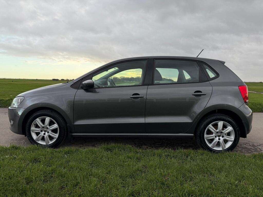 Used Volkswagen Polo 2010 for sale - 76864149: Photo 4