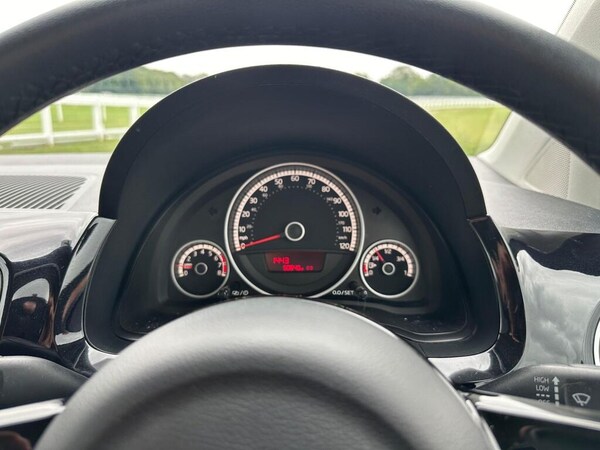 Used Volkswagen up! 2015 for sale - 75680308: Photo 18