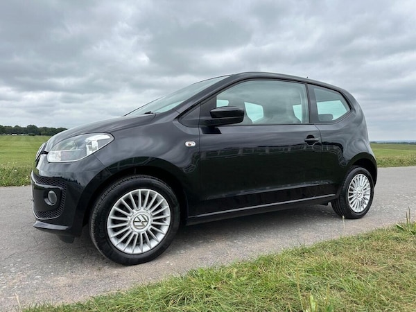 Used Volkswagen up! 2015 for sale - 75680308: Photo 2