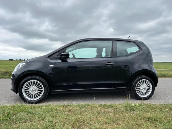 Used Volkswagen up! 2015 for sale - 75680308: Photo 3
