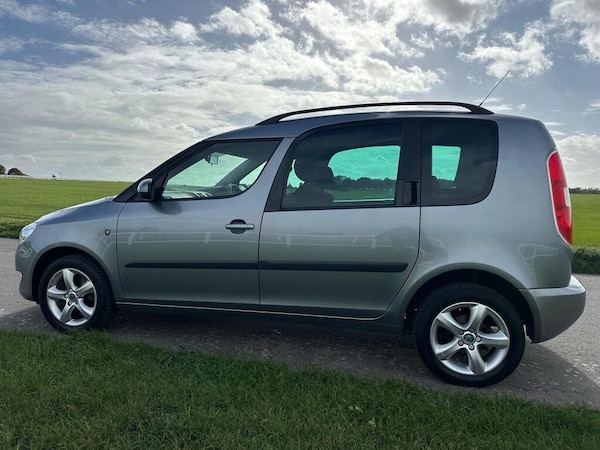 Used Skoda Roomster 2012 for sale - 76171622: Photo 4