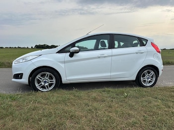 Used Ford Fiesta 2014 for sale - 75680081: Photo