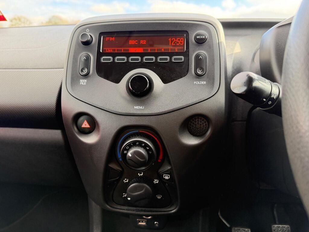 Used Toyota AYGO 2015 for sale - 76663335: Photo 18