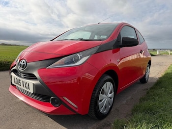 Used Toyota AYGO 2015 for sale - 76663335: Photo