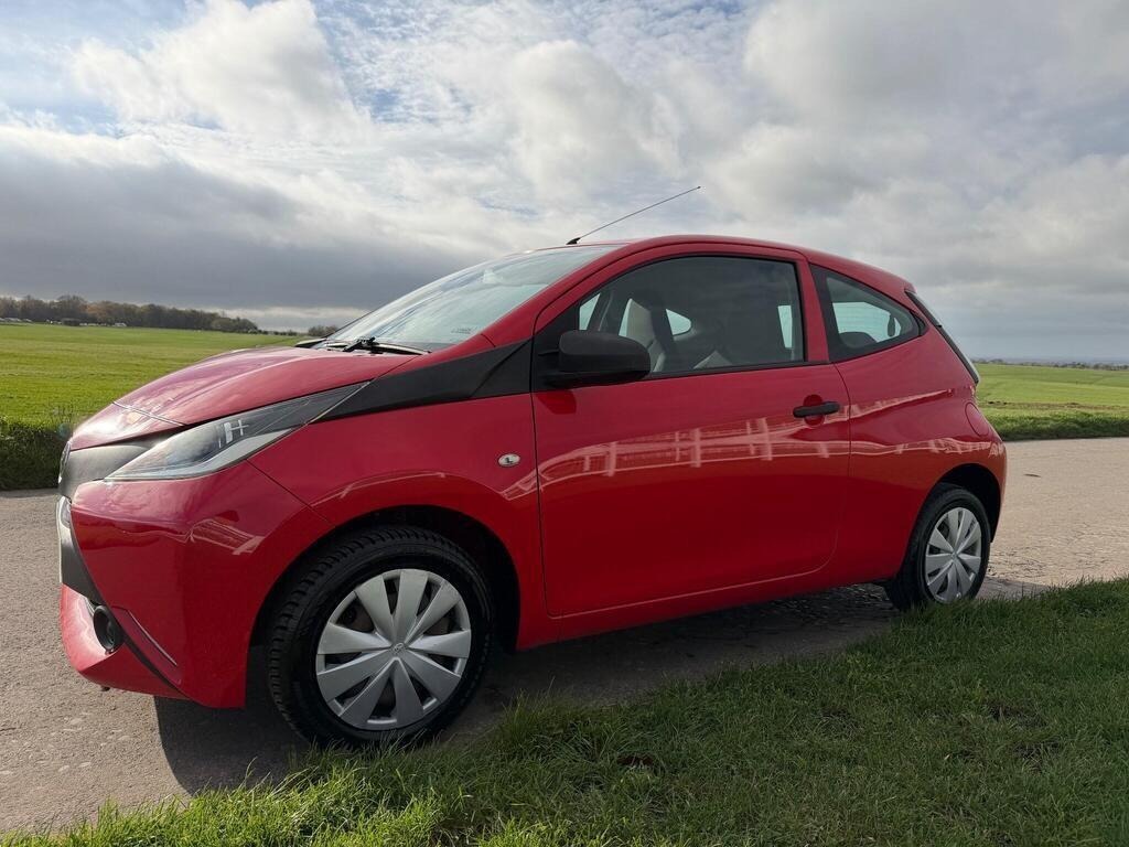 Used Toyota AYGO 2015 for sale - 76663335: Photo 2