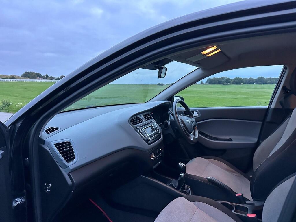 Used Hyundai i20 2016 for sale - 76171342: Photo 16